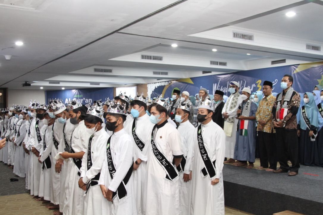 PTWQ Persis Tangerang Gelar Wisuda Akbar 3 Tahfizh Al-Qur'an 30 Juz